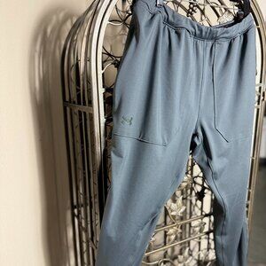 Under Armour Men's XL Celliant Energy Return Tech Sweatpants in Army Green